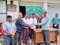 दुग्ध उत्पादन प्रोत्साहनका लागि किसानलाई अनुदान वितरण