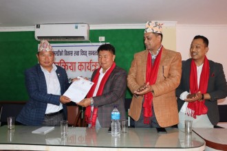 बाढीप्रभावित क्षेत्रको पुननिर्माणको लागि वागमतिका मुख्यमन्त्री संग मेलम्ची नगरपालिकाकाे आग्रह