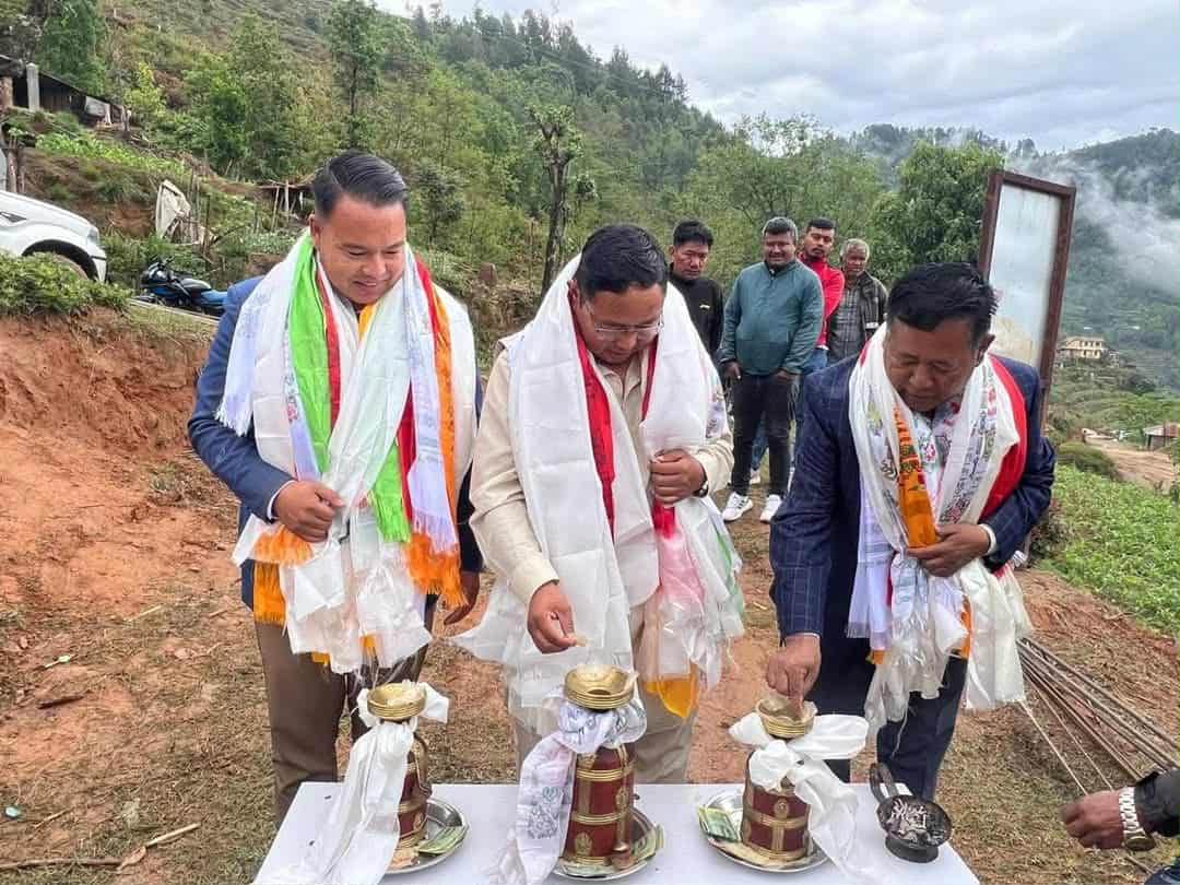 मेलम्ची–८ मा लङ्गुरे डाँडा सामुदायिक भवनको शिलान्यास, बागमती प्रदेश सरकारको बजेटमा निर्माण हुने